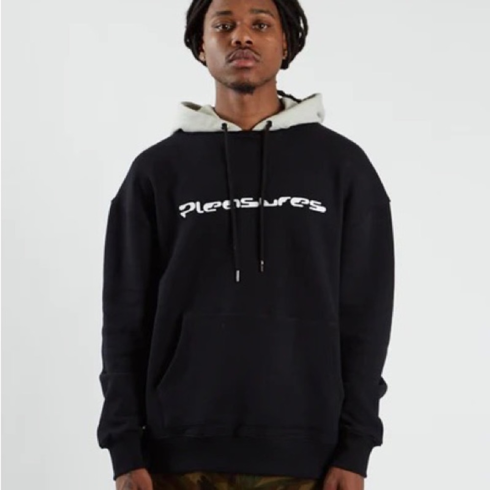 #13❤️ Brand new Pleasures now black hard drive crew neck with grey hoodie
